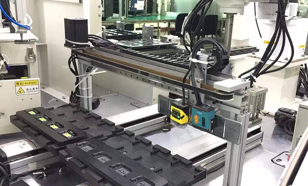 生產線效率低下？二維碼固定式掃描器3秒解決條碼漏掃難題！